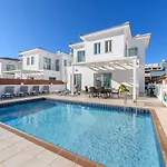 Sunrise Bay #1 Вилла