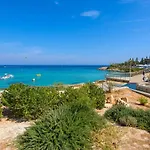 Sunrise Bay #1 Вилла Паралимни