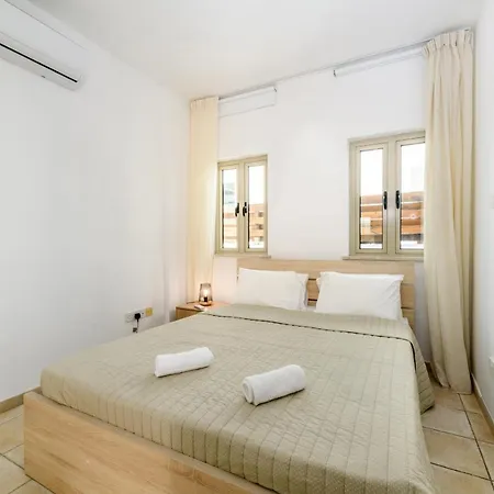 Sunrise Bay #1 * Παραλίμνι