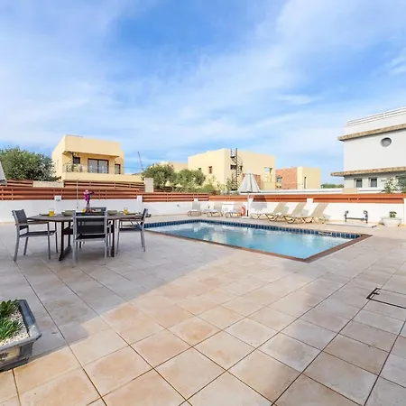 Villa Sunrise Bay #1 *