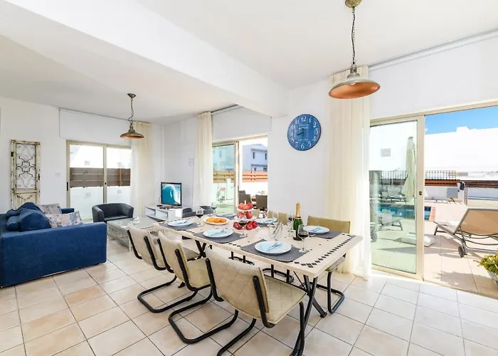 Sunrise Bay #1 Villa Paralimni