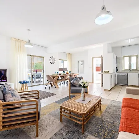 Sunrise Bay #1 Willa *