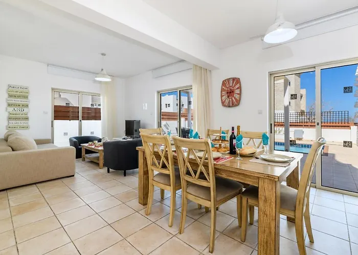 Sunrise Bay #1 Willa *