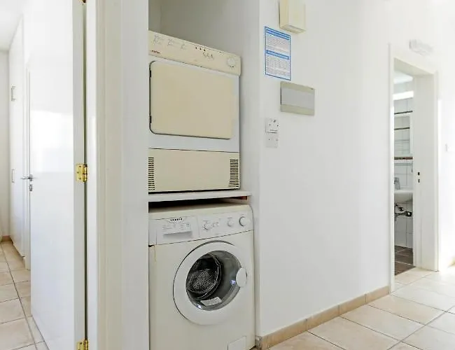 Sunrise Bay #1 Willa Paralimni